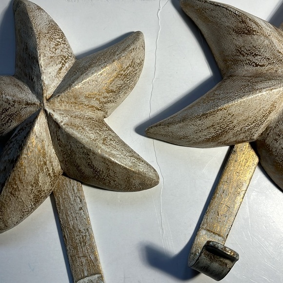 2 Rustic Starfish Wall Hooks Resin Painted starfish Metal hook - Picture 12 of 13